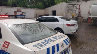 Karabükte toz fırtınası yağmurla birlikte araçları çamur içinde bıraktı