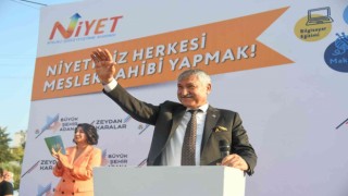Karalar: Siyasi ayrım yapmadan hizmete devam edeceğiz