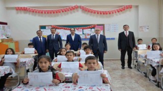 Karnelerini Vali amcalarının elinden aldılar