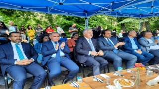 Karsta Devlet Konservatuarında mezuniyet coşkusu