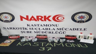 Kastamonuda uyuşturucuya geçit verilmedi : 2 tutuklama
