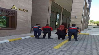 Kasten adam öldürme suçundan aranan 2 şahıs yakalandı