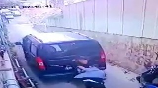 Kavga ettiği gencin iş yerini bastı, önce ateş açtı sonra bıçakladı