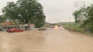 Kayseride sağanak yağış hayatı olumsuz etkiledi