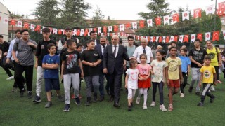 Keçiören Belediyesinden meslek lisesine halı saha