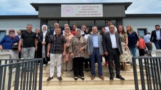 Keşir, Akçakocada sağlık yatırımlarını gezdi