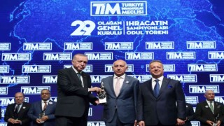 Kibar Holdinge TİMden ihracat ödülü