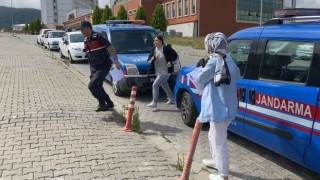 Kimliğini kaybeden öğrenciyi Jandarma sınava yetiştirdi