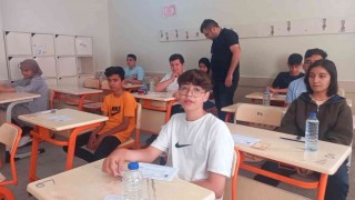 Kırıkkalede maskesiz LGS heyecanı