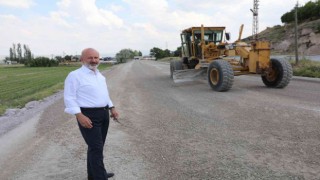 Kocasinanda yol çalışmaları hız kesmeden devam ediyor