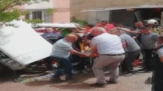 Kontrolden çıkan otomobil evin bahçesine uçtu: 1 yaralı