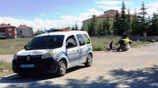Konyada elektrikli bisiklet ile otomobil çarpıştı: 2 yaralı