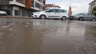 Konyada yağış etkili oldu, çalışmalar devam ediyor