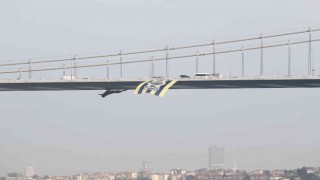 Köprülere Fenerbahçe bayrakları asıldı