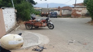 Köy içinde iki motosiklet çarpıştı: 2 yaralı