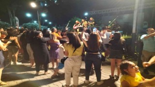 Köyceğizde Necati ve Saykolardan unutulmaz bir konser