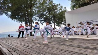 Köyceğizde Taekwondocular renkli gösteriler sundu