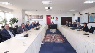 Kredi kartıyla vergi ödemede limitin 200 bin liraya yükseltilmesine teşekkür ziyareti