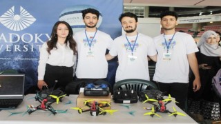 KÜN öğrencilerinden drone şov