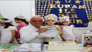 Kuran kursu öğrencileri karne heyecanı yaşadı