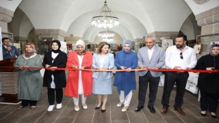Kursiyerlerin el emeği ürünleri Kervansarayda sergileniyor