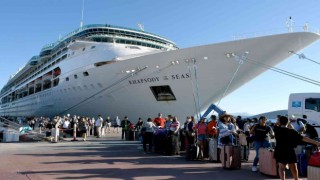 Kuşadasında kruvaziyer turizmi bereketi