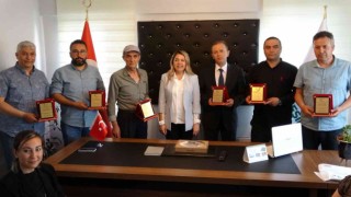Kütahyada sigarayı bırakanlar plaketle ödüllendirildi