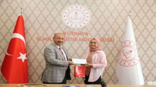 Kütahyada yarışmada dereceye giren öğrenciler ödüllendirildi