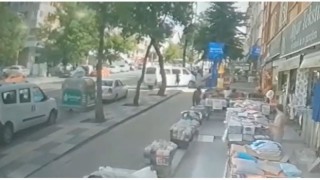 Laf attıkları kızları arabayla ezdiler, o anlar güvenlik kameralarına yansıdı