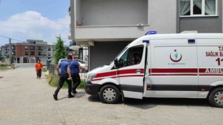 Madde bağımlısı olduğu iddia edilen şahıs polisin parmağını ısırdı