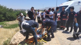 Malatyada şarampole uçan araçta can pazarı: 2si ağır 6 yaralı