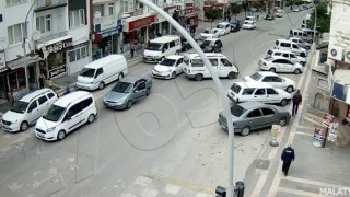 Malatyadaki trafik kazaları kameralara yansıdı