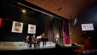 Maltepede opera öğrencilerinden halk türküleri konseri