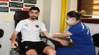 Manisa FKlı futbolcular sağlık kontrolünden geçti