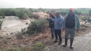 Manisada şiddetli yağış ve dolu zarara yol açtı