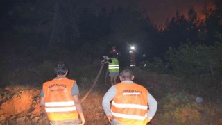 Marmaris Belediyesi yangında var gücü ile sahada