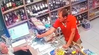 Marmariste ormanı yakmadan önce veresiye içki almak istemiş