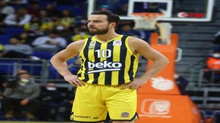 Melih Mahmutoğlu 2 yıl daha Fenerbahçe Bekoda