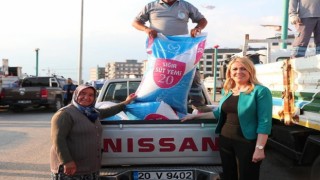 Merkezefendi Belediyesinden süt üreticilerine yem desteği