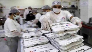 Mersin Büyükşehir Belediyesinin yemek hizmeti 3 milyon pakete ulaştı