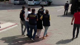 Mersinde FETÖ hükümlüsü ihraç polis memuru ile öğretmen yakalandı
