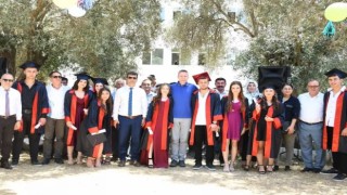 Milas Selimiyede lise öğrencileri mezuniyet sevinci yaşadı
