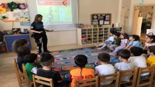 Minik öğrencilere suçtan korunma yöntemleri anlatılıyor