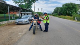 Motosiklet sürücüleri cezadan kaçamadı