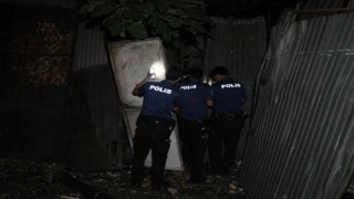 Motosikletin plakasını maske ile kapatıp silahlı saldırıya giden şüpheli polis tarafından yakalandı