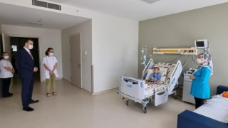 Mustafa Esginden Çocuk Onkoloji Hastanesine ziyaret