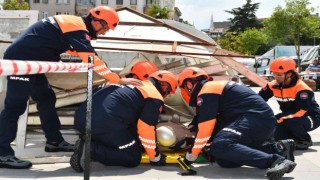 Mustafakemalpaşada gerçeği aratmayan tatbikat