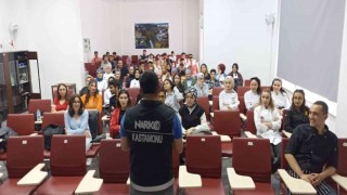 Narkotik ekiplerinden 267 kişiye eğitim