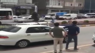 Nevşehirde hareketli dakikalar: Polise bıçakla saldırdı