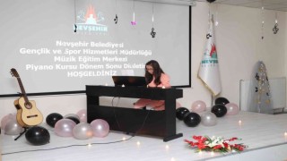 Nevşehirli öğrencilerden müzik dinletisi